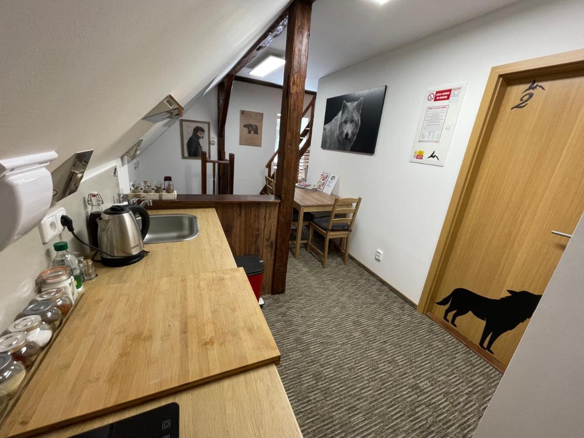 Wolf House Klinovec Hotel Loucna pod Klinovcem Ngoại thất bức ảnh