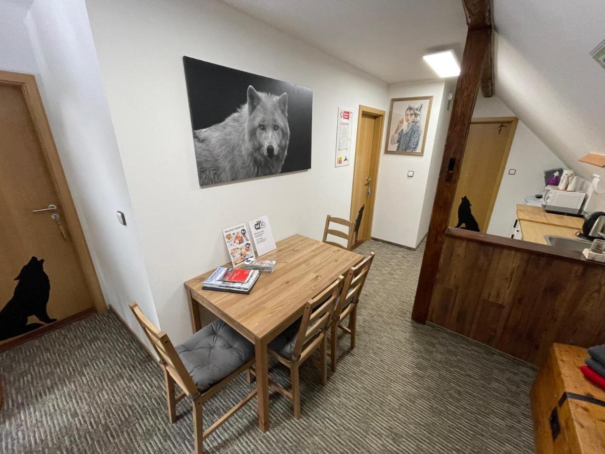 Wolf House Klinovec Hotel Loucna pod Klinovcem Ngoại thất bức ảnh
